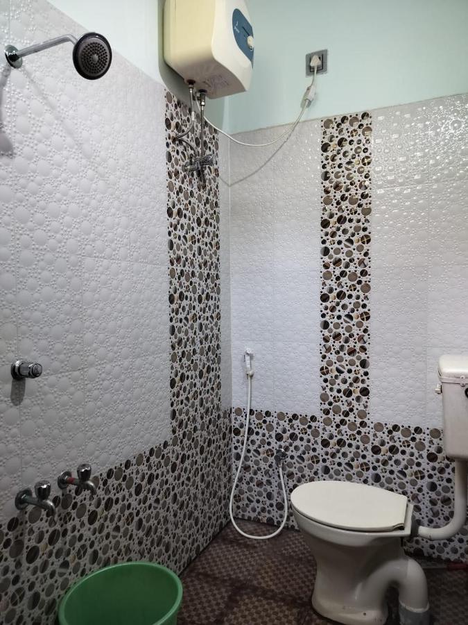 Pūrnānkuppam Tulip Villa 3Bhk 2Bhk And 1Bhk Located Near Chunnambar Boat House And Paradise Beach מראה חיצוני תמונה